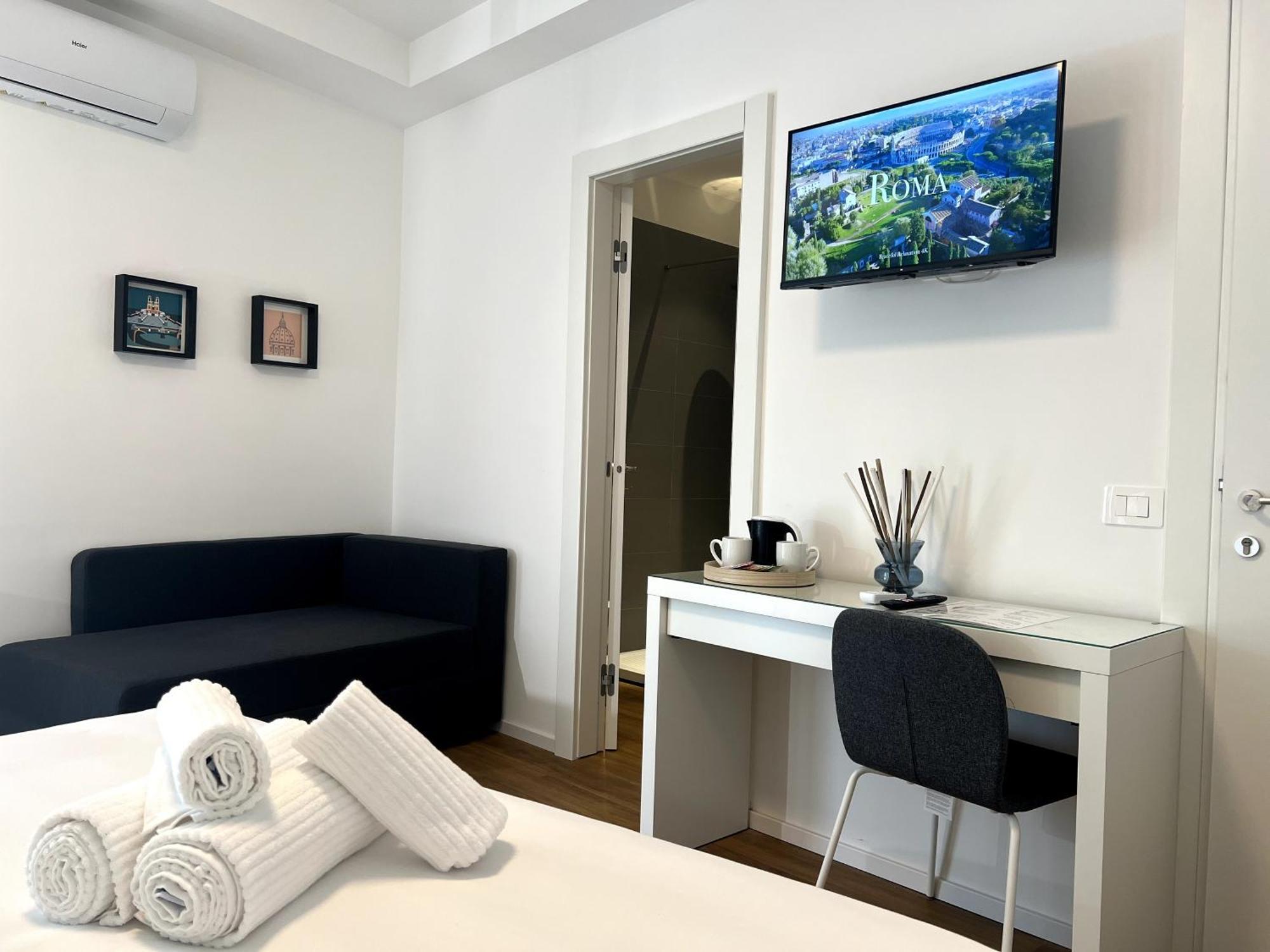 Near Vatican, Irnerio 47 Guest House Рим Экстерьер фото