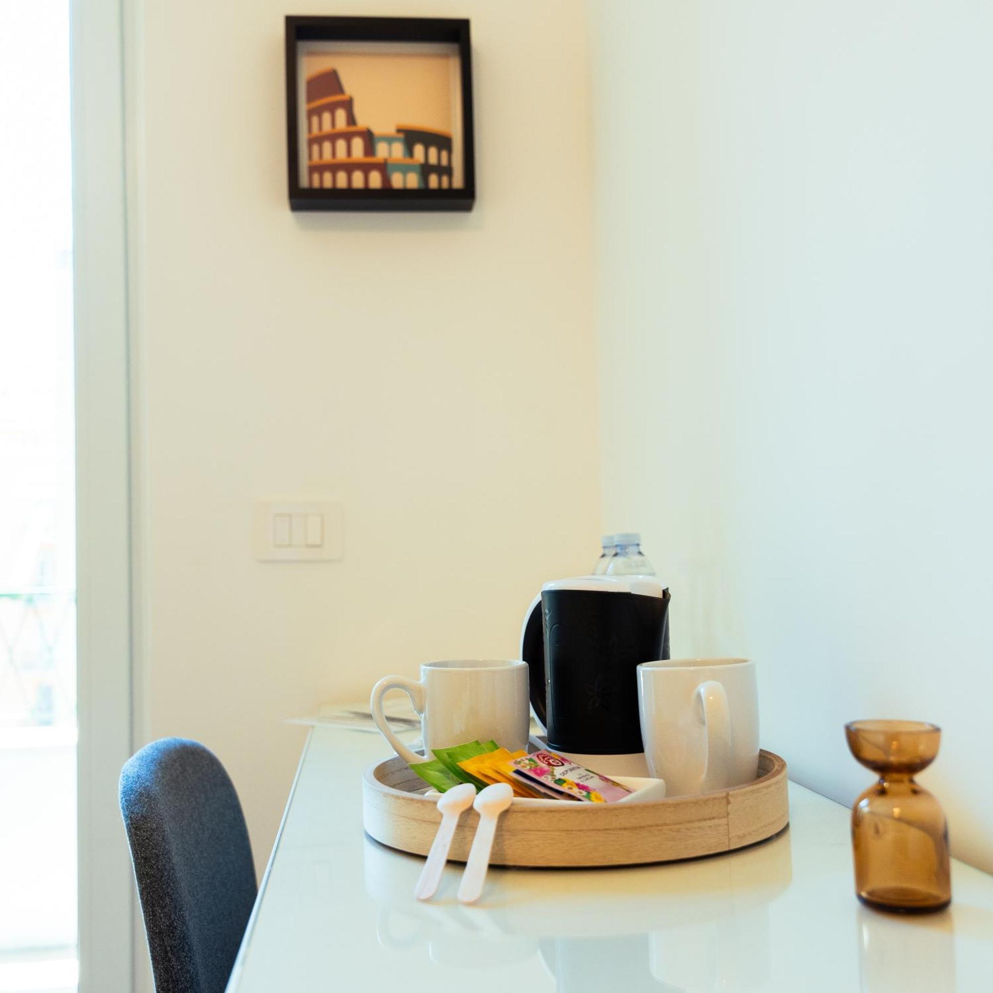 Near Vatican, Irnerio 47 Guest House Рим Экстерьер фото